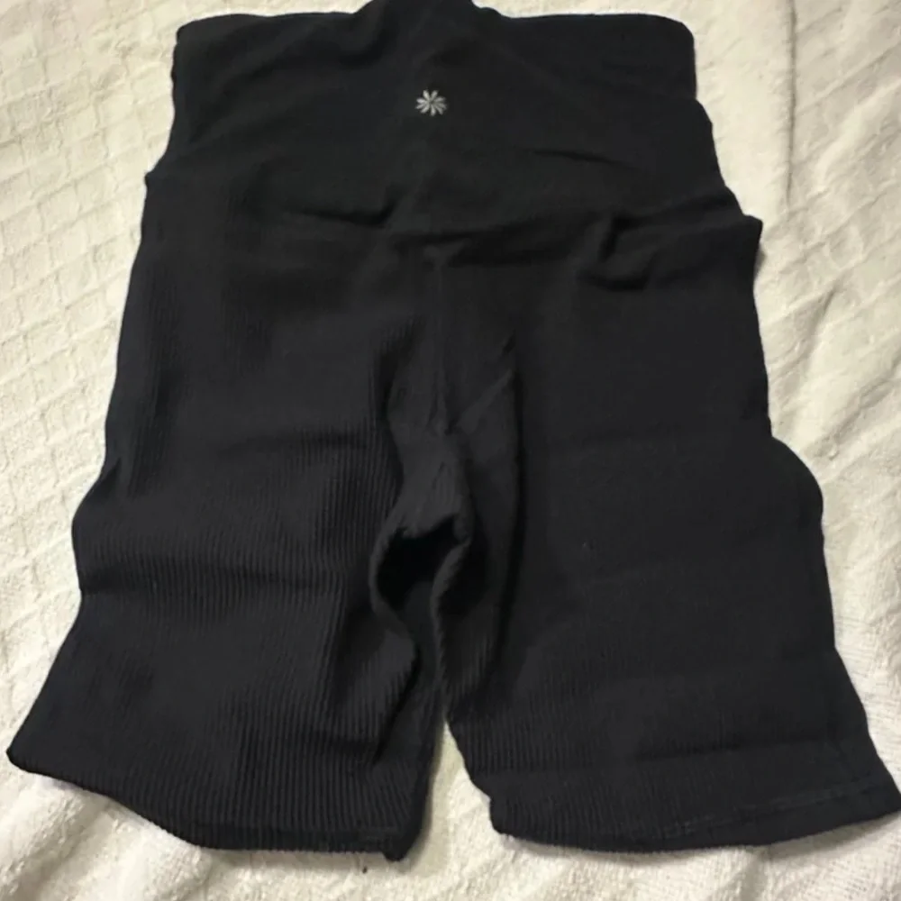 Athleta ribbed bike shorts xs black